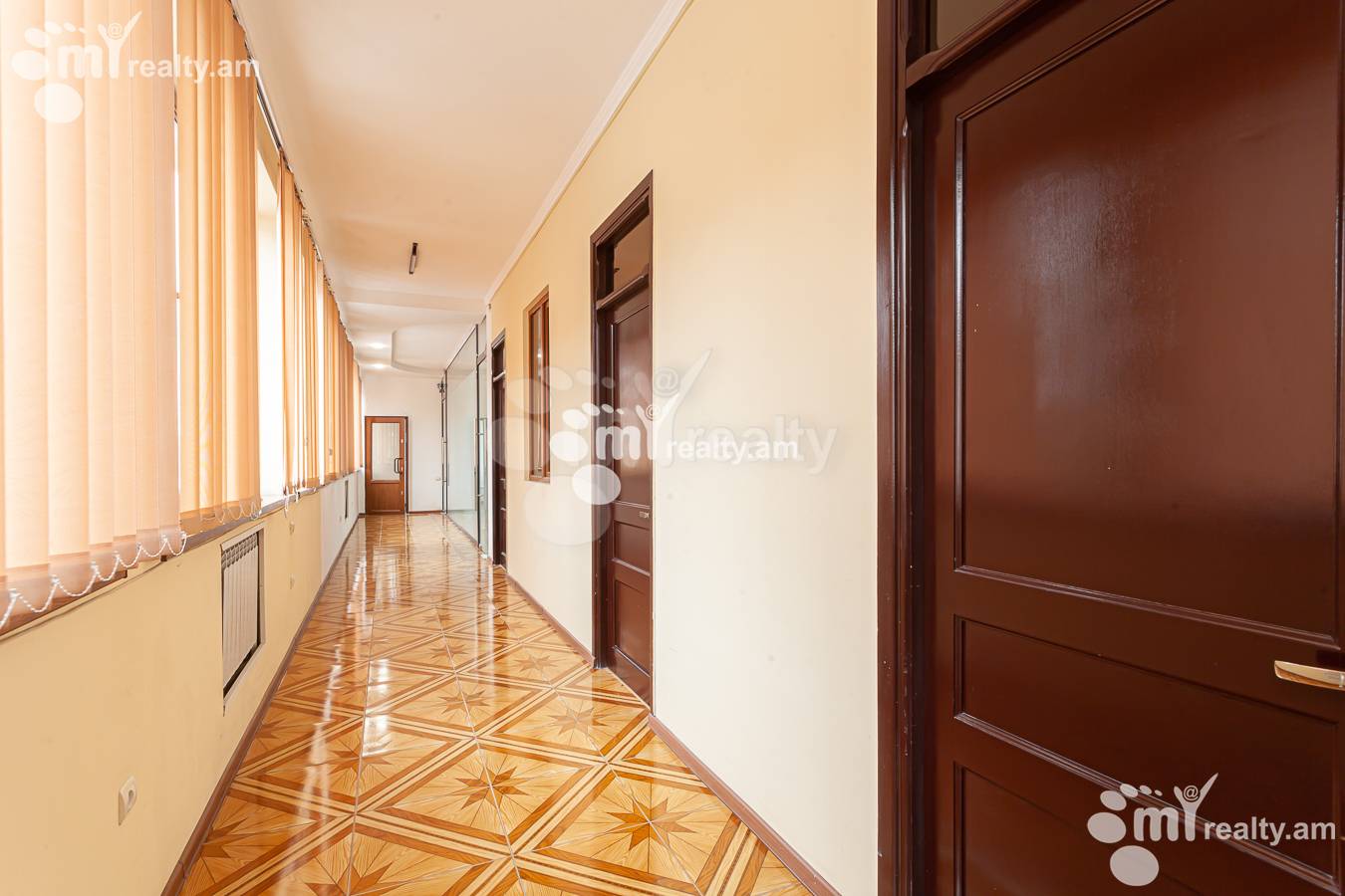 Commercial for sale خیابان Hasratian., آچاپنیاک ایروان, 155404