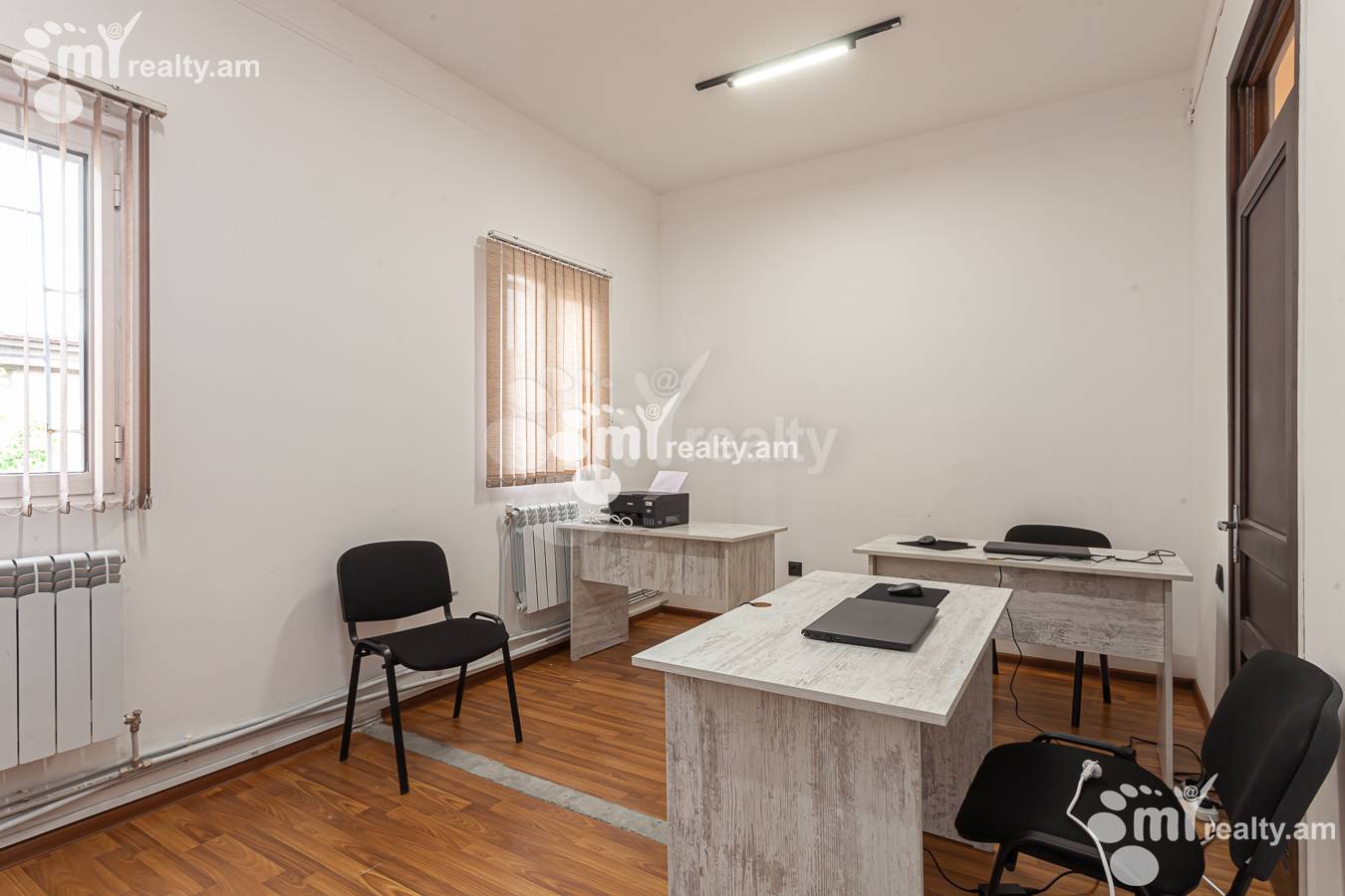 Commercial for sale خیابان Hasratian., آچاپنیاک ایروان, 155404