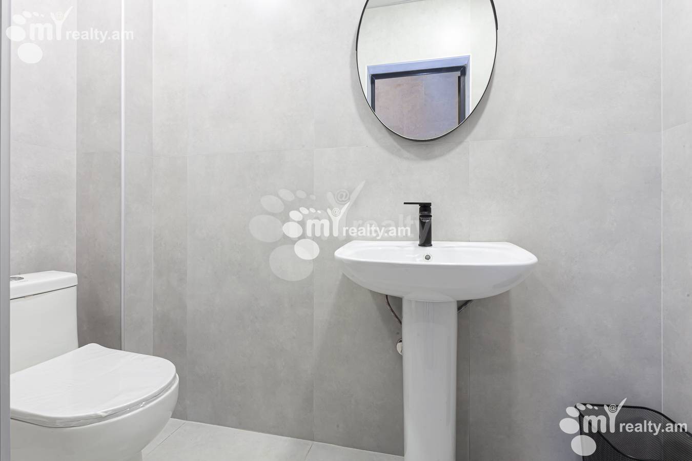 Снять коммерческoе помещение Исаков пр, Центр Ереван, 154555