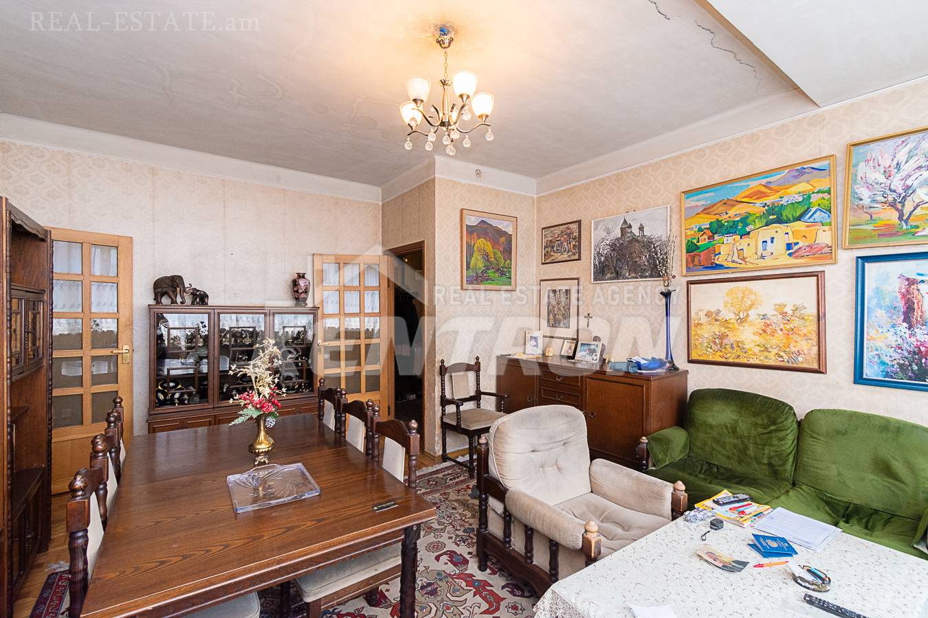 3 սենյականոց բնակարան  Դ. Դեմիրճյան փող, Կենտրոն Երևան, 137333