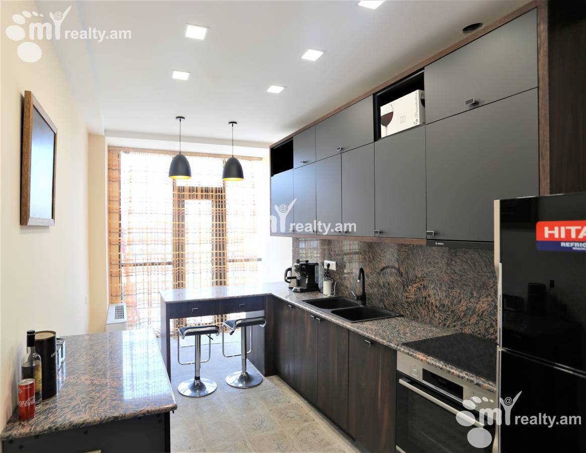 Купить 2 комнатную квартиру Бузанд ул, Центр Ереван, 142418