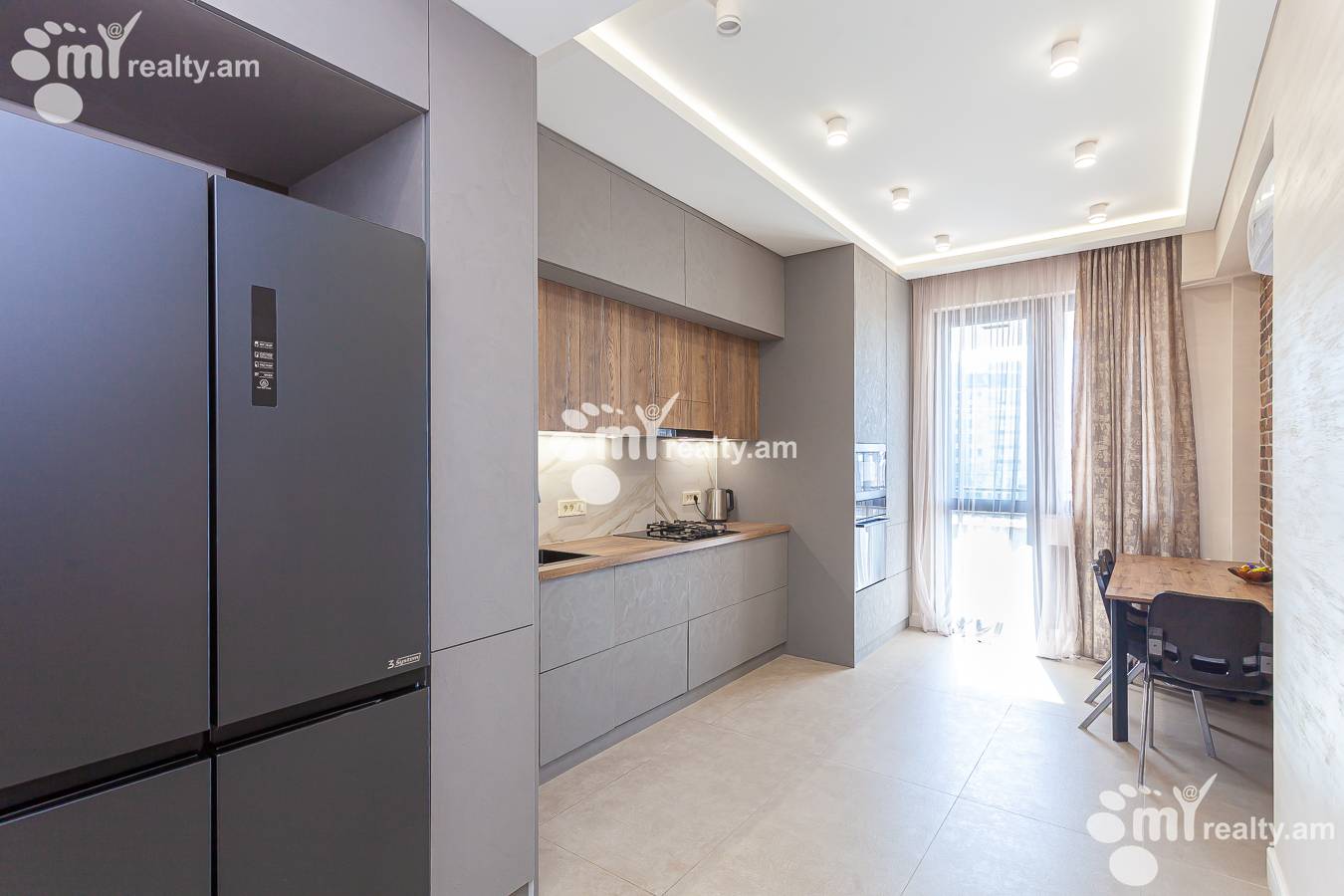 4 bedroom apartment for sale خیابان مالخاسیانتس, عربگیر ایروان, 152404