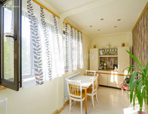 3-bedroom/apartment-for-sale/Zakyan+St/Center/Yerevan