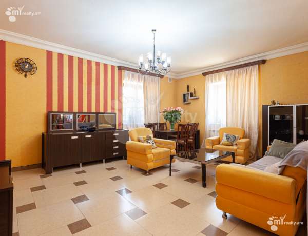 arandznatun-vacharq-Yerevan-Avan