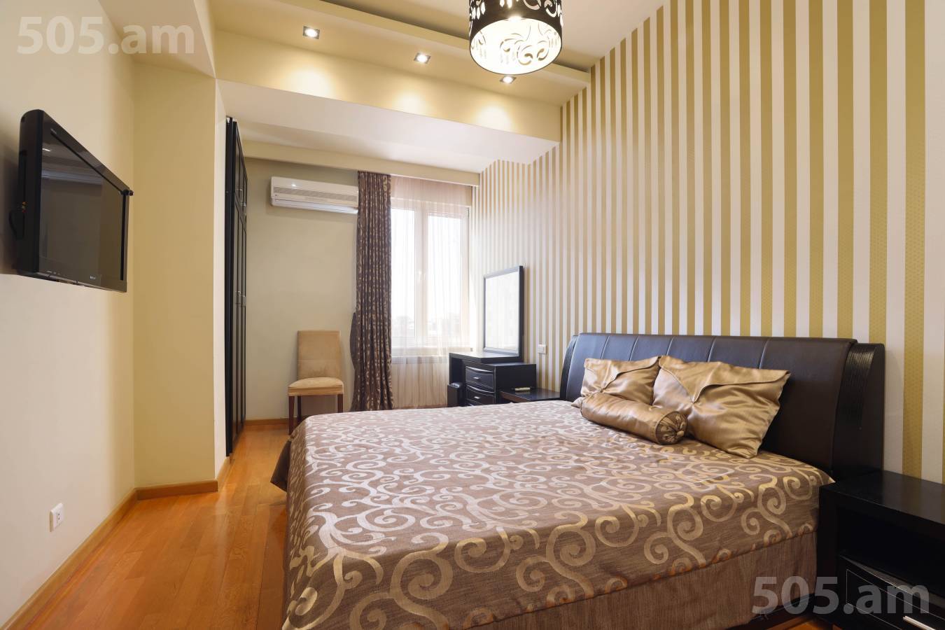 3 սենյականոց բնակարան  Պուշկինի փող, Կենտրոն Երևան, 152859