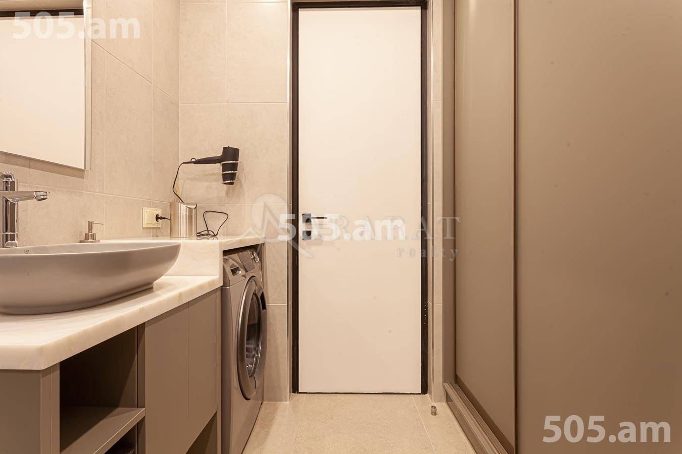 3 bedroom apartment for sale Yekmalyan St, Center Yerevan, 154947