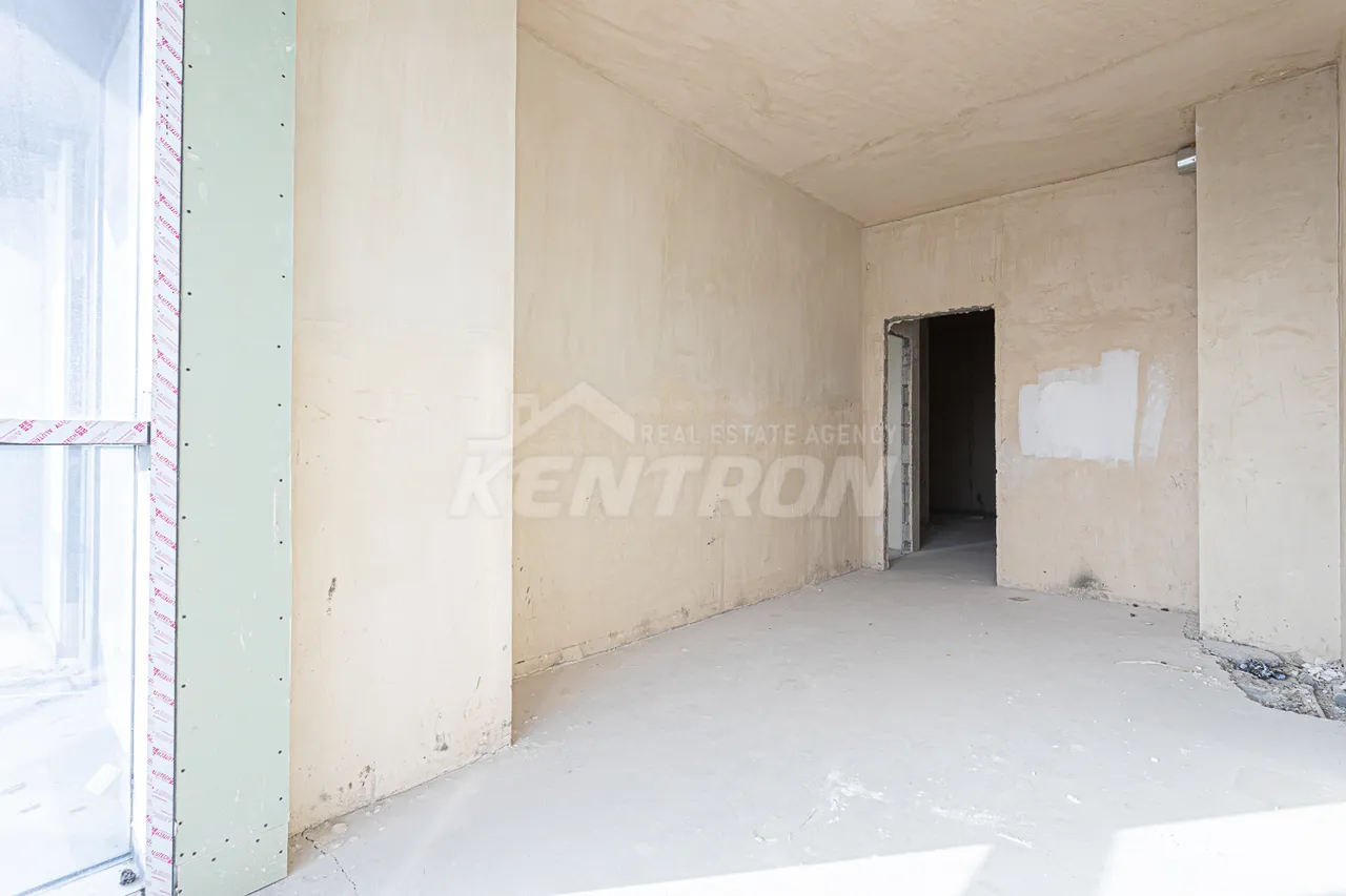 4 bedroom apartment for sale Rostom St, Center Yerevan, 158136