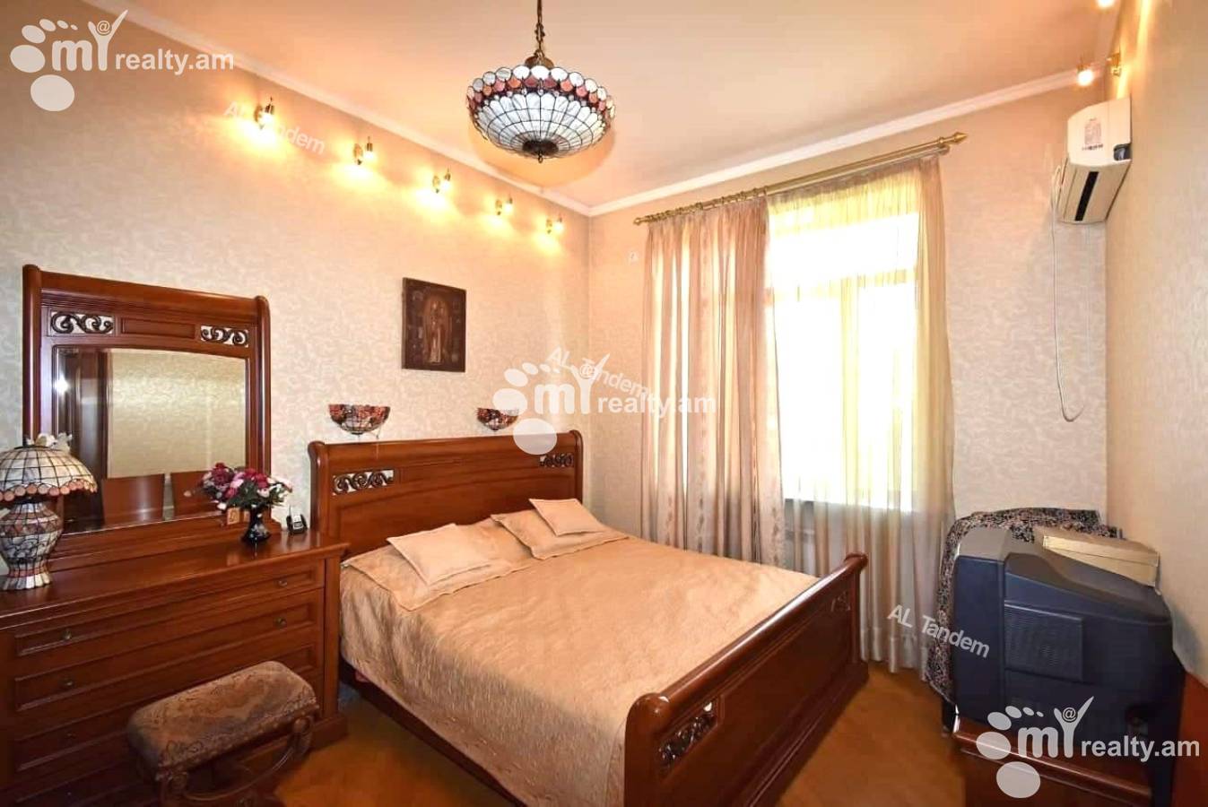 3 bedroom apartment for rent Mashtots Ave, Center Yerevan, 155273