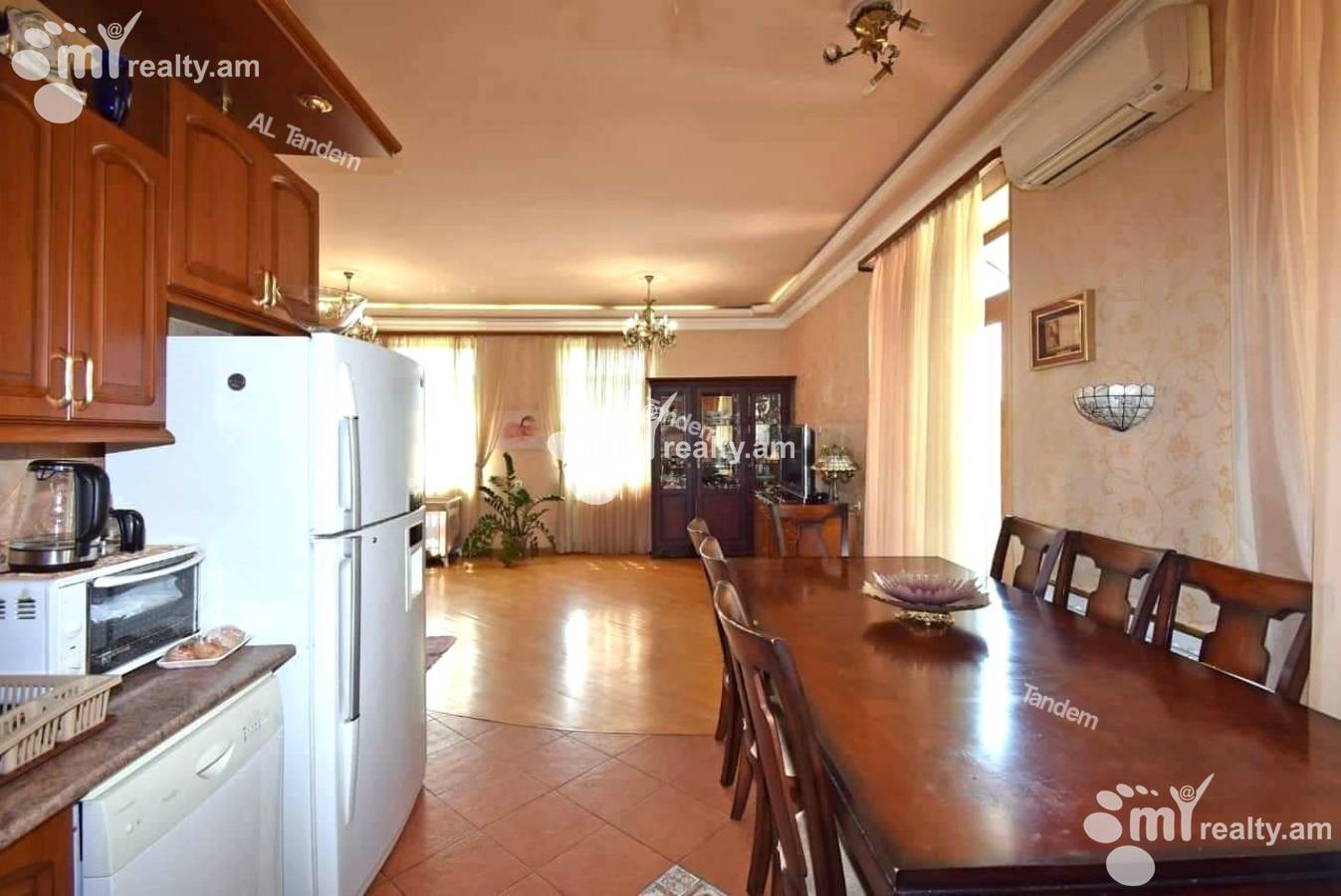 3 bedroom apartment for rent Mashtots Ave, Center Yerevan, 155273