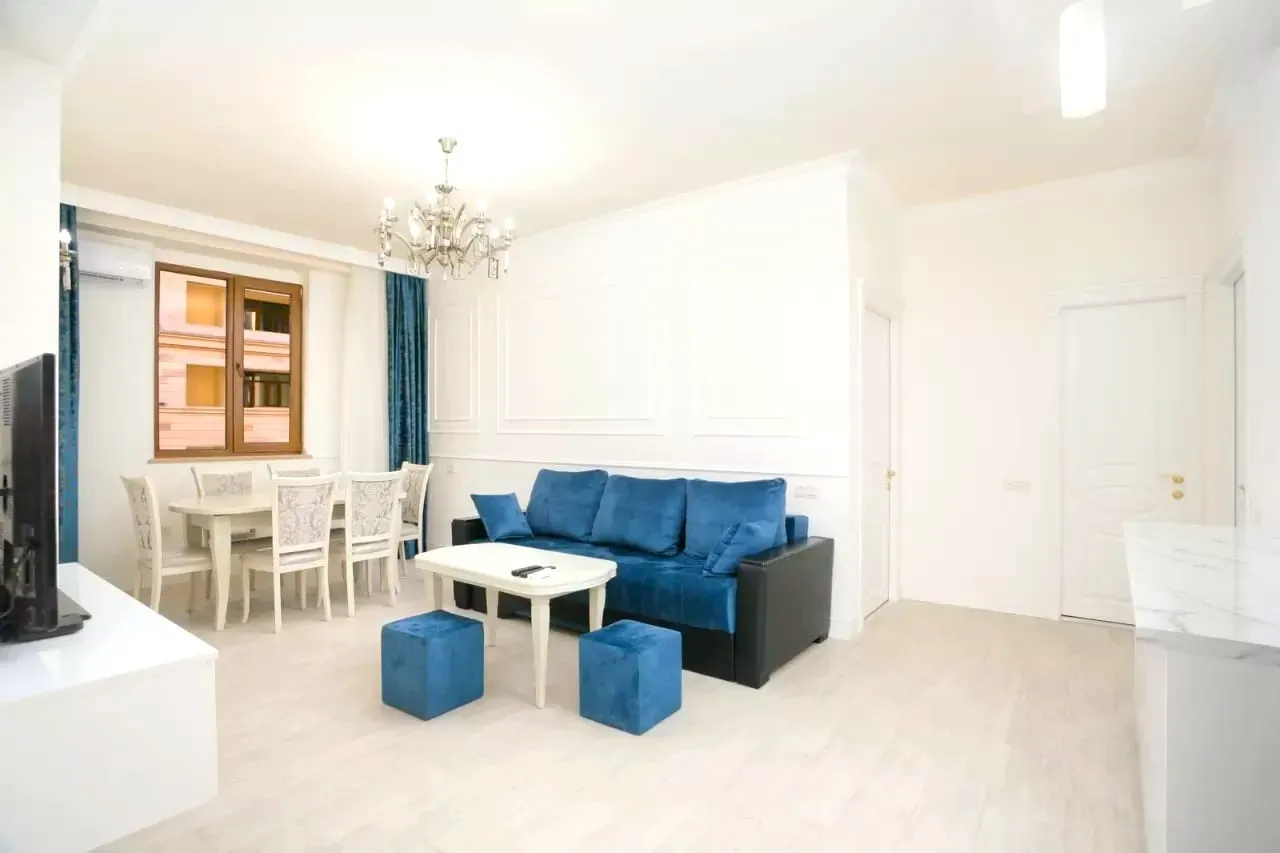3 bedroom apartment for rent خیابان امیریان, مرکز شهر ایروان, 161589