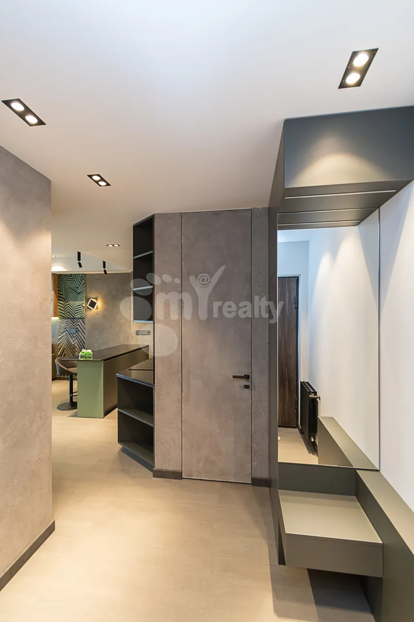 3 սենյականոց բնակարան  Միկոյան փող, Դավթաշեն Երևան, 160145