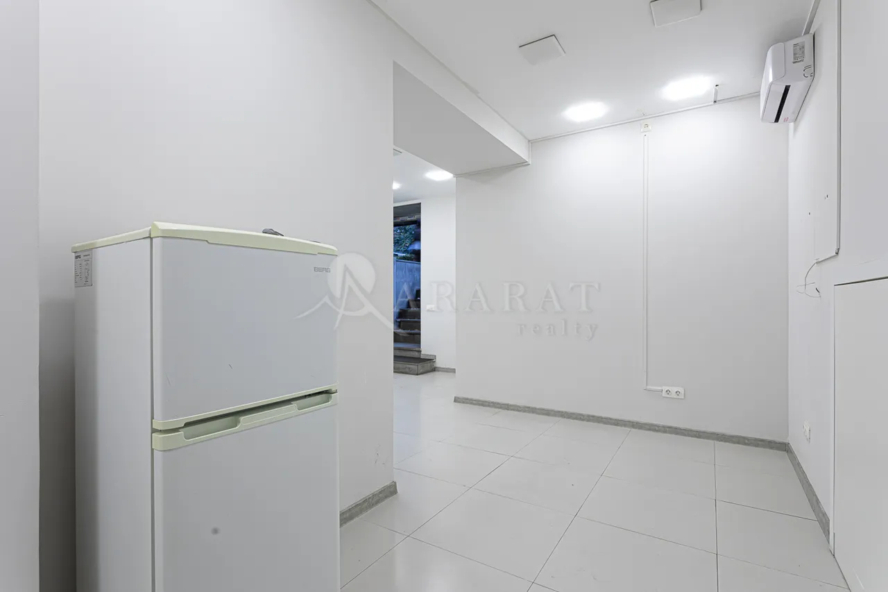 Կոմերցիոն տարածք  Վ.Փափազյան փող, Արաբկիր Երևան, 157817