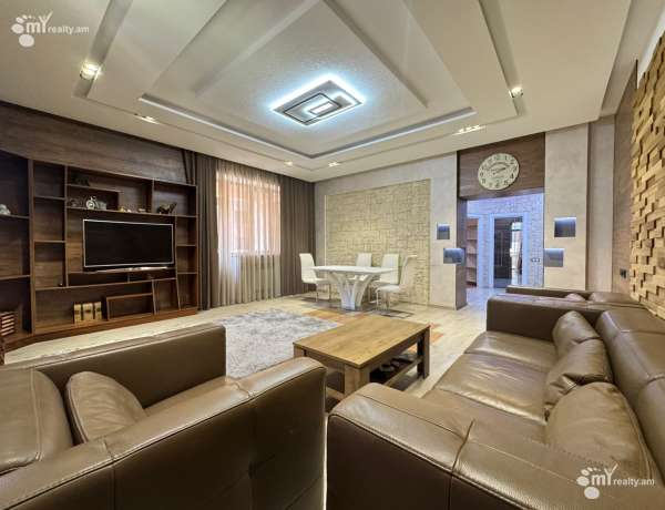 2-senyakanoc-bnakaran-vacharq-Yerevan-Center