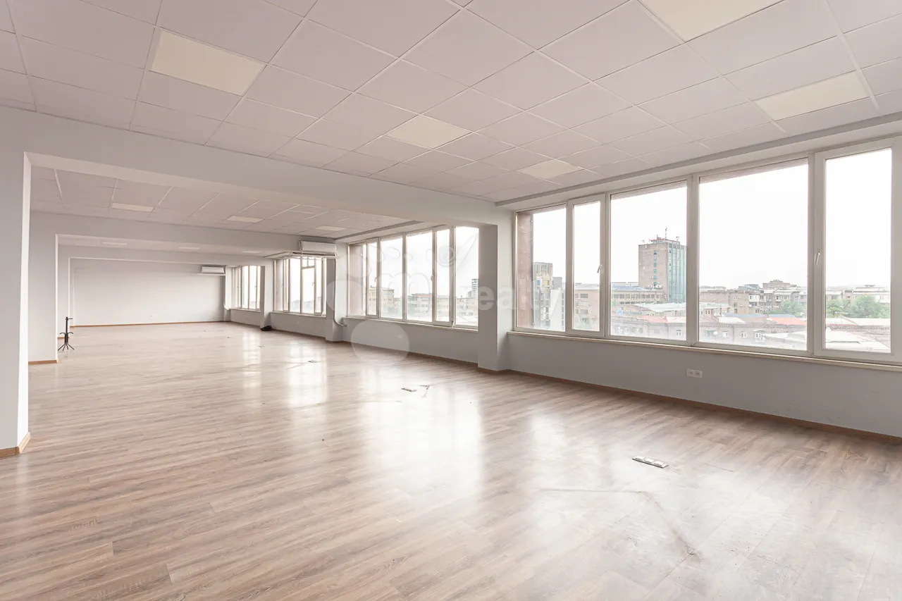 Commercial property for rent Hr.Kochar St, Arabkir Yerevan, 160951