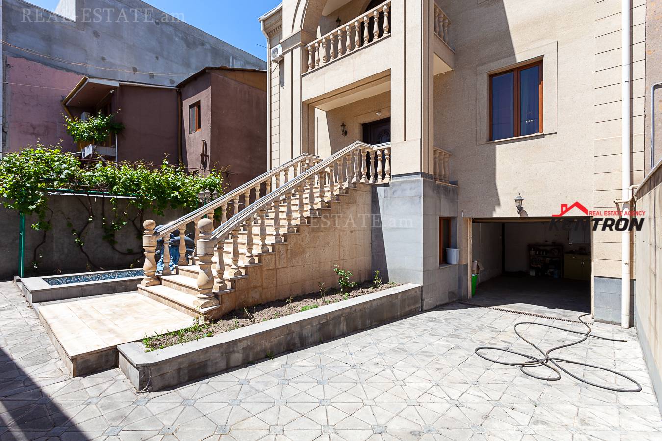 House for sale Barbyus St, Arabkir Yerevan, 133875