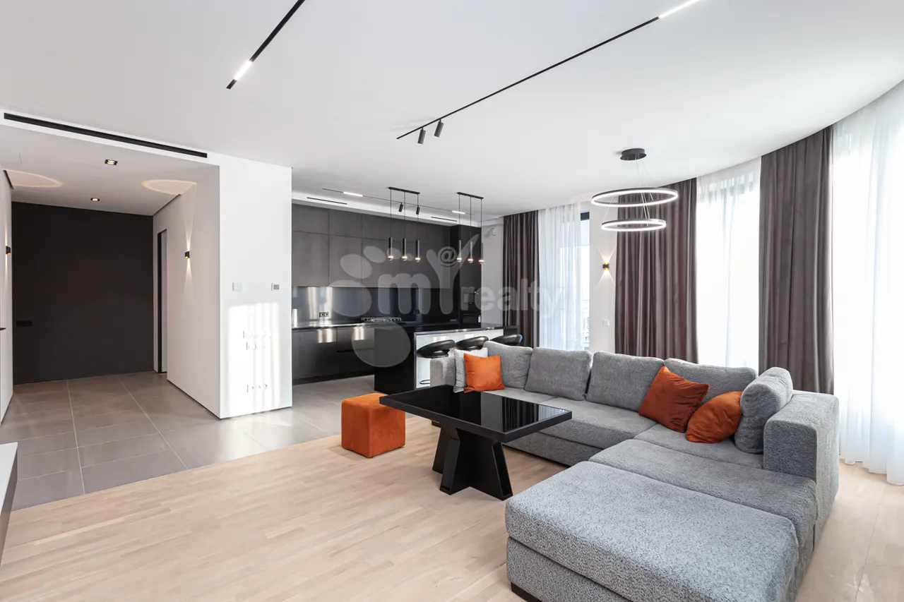 4 bedroom apartment for sale Aram St, Center Yerevan, 158708