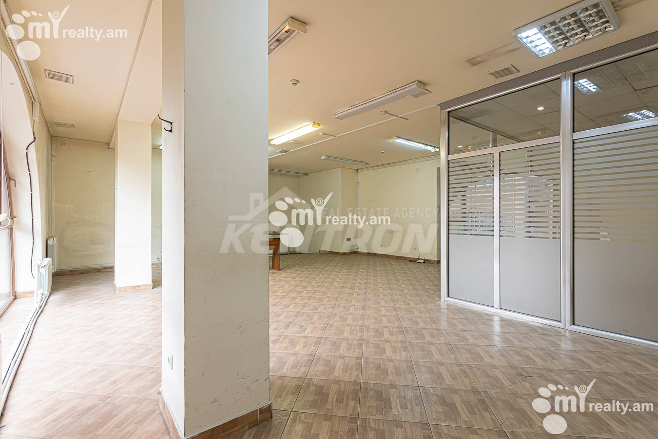 Commercial for rent خیابان اِ. کوچار, مرکز شهر ایروان, 156376
