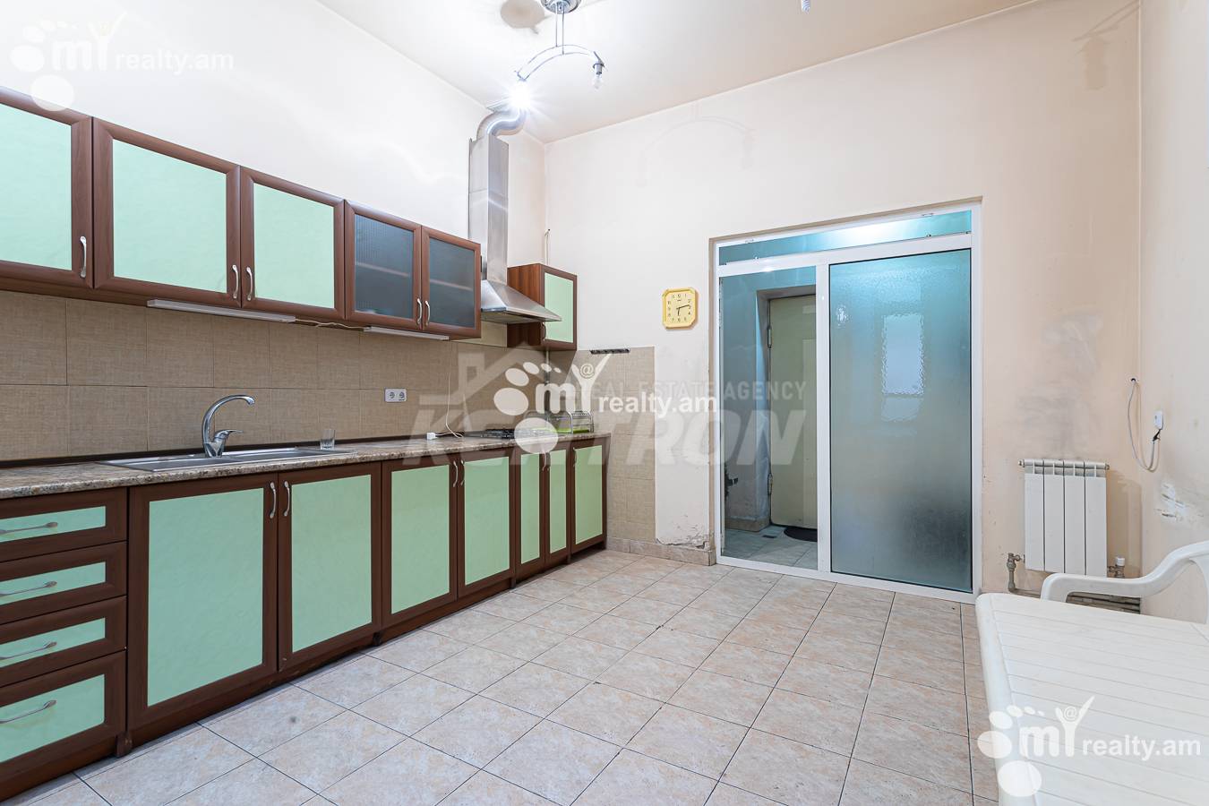 Commercial for rent خیابان اِ. کوچار, مرکز شهر ایروان, 156376