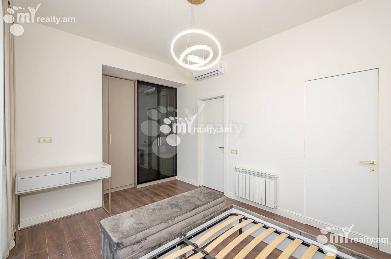 4 սենյականոց բնակարան վարձով Անտառային, Գ.Էմինի փող., Կենտրոն Երևան, 153304