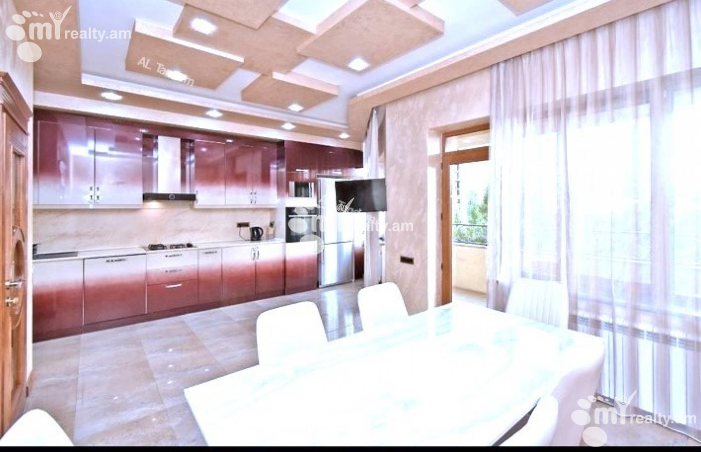 Снять 4 комнатную квартиру Арам ул, Центр Ереван, 142683
