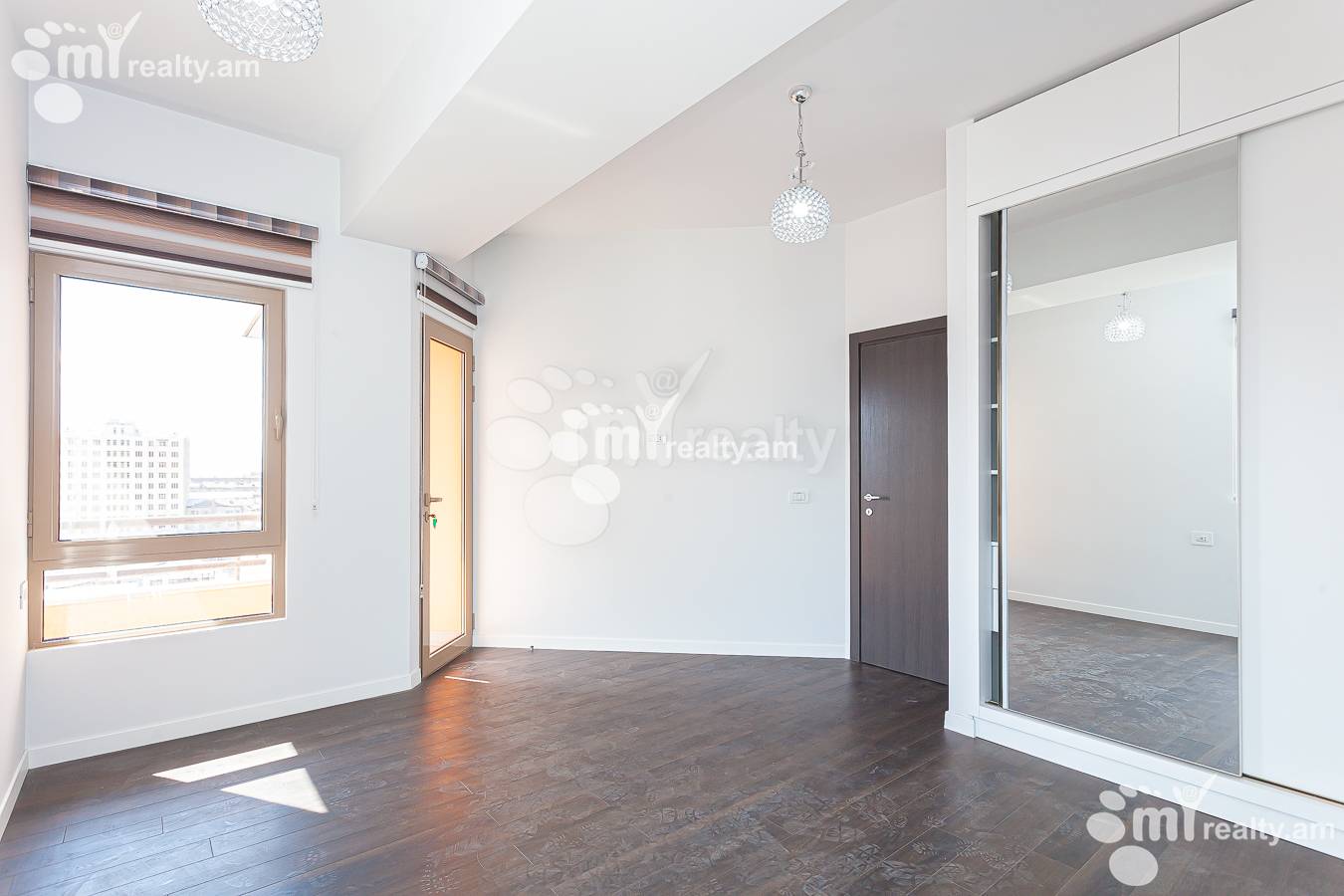 5 bedroom apartment for rent Leo St, Center Yerevan, 153056
