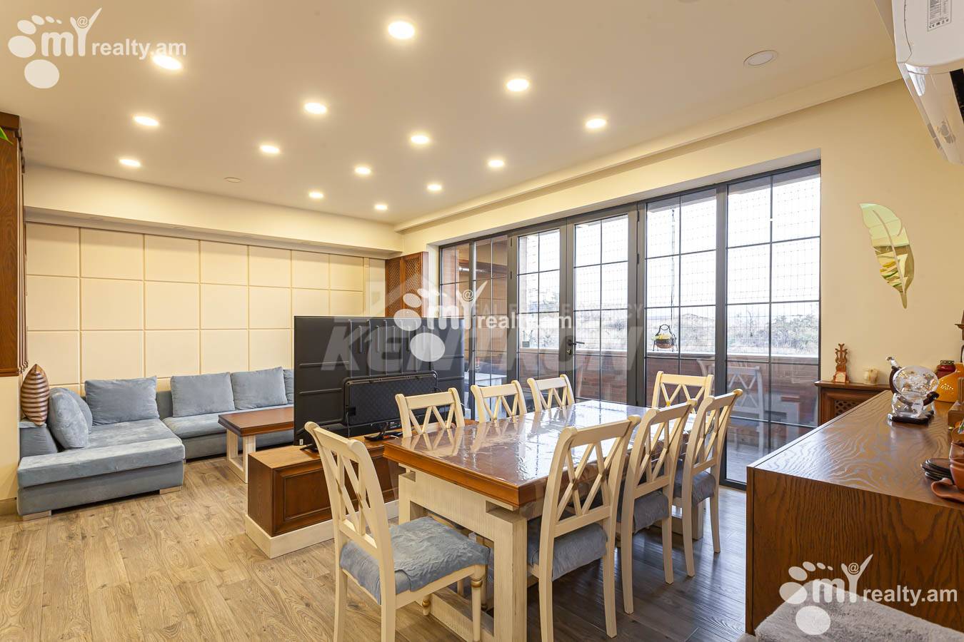 4 bedroom apartment for sale خیابان لِر. کامسار, مرکز شهر ایروان, 153801