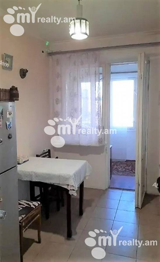 Купить 2 комнатную квартиру Исраелян ул, Центр Ереван, 127456