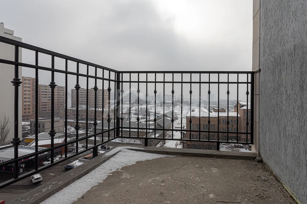 3 սենյականոց բնակարան  Գևորգյան փող․, Դավթաշեն Երևան, 159193