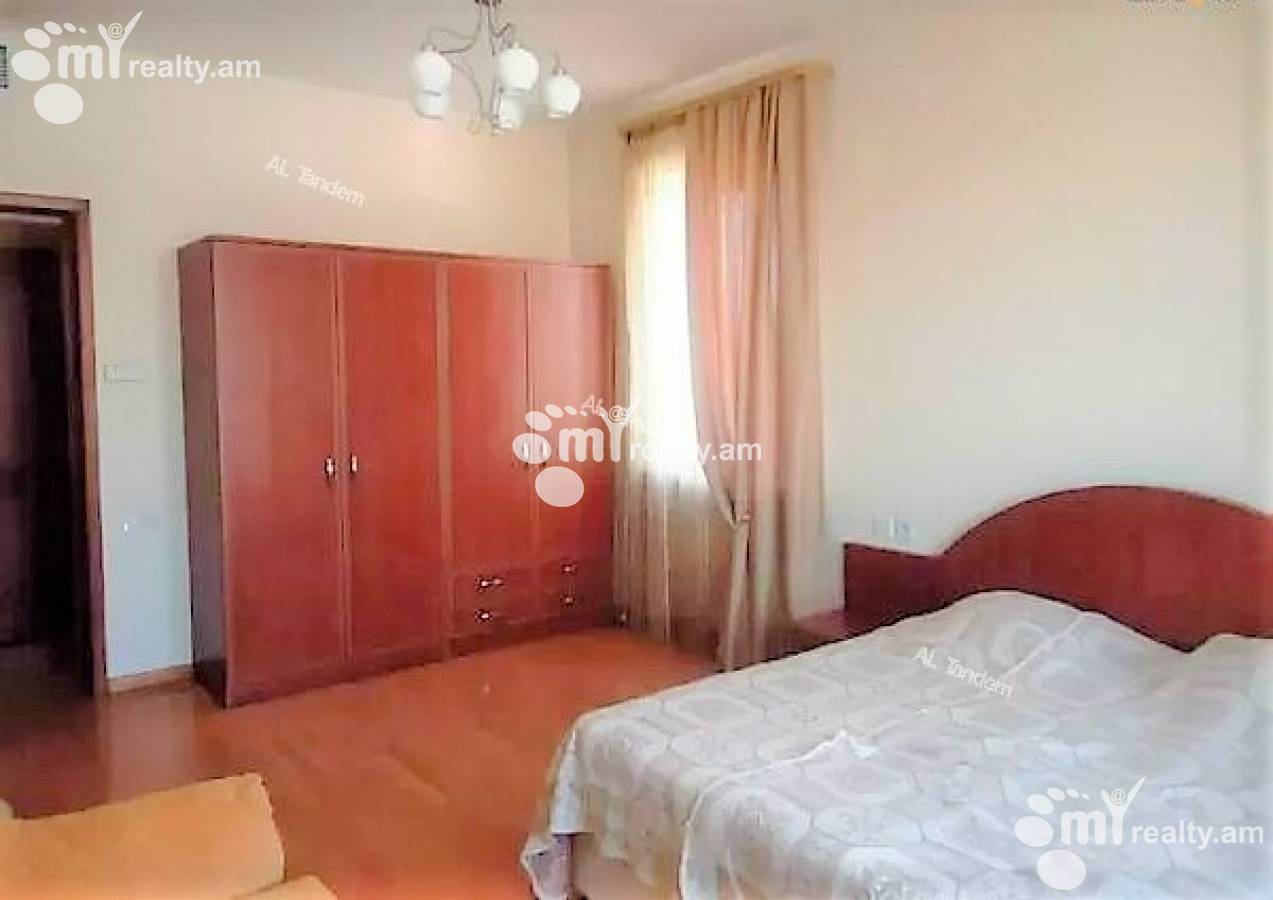 3 սենյականոց բնակարան  Պարոնյան փող, Կենտրոն Երևան, 128481