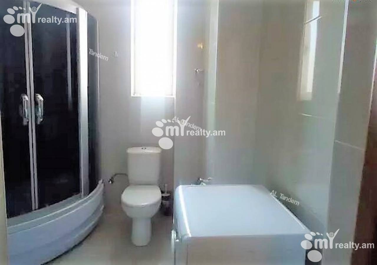 3 սենյականոց բնակարան  Պարոնյան փող, Կենտրոն Երևան, 128481