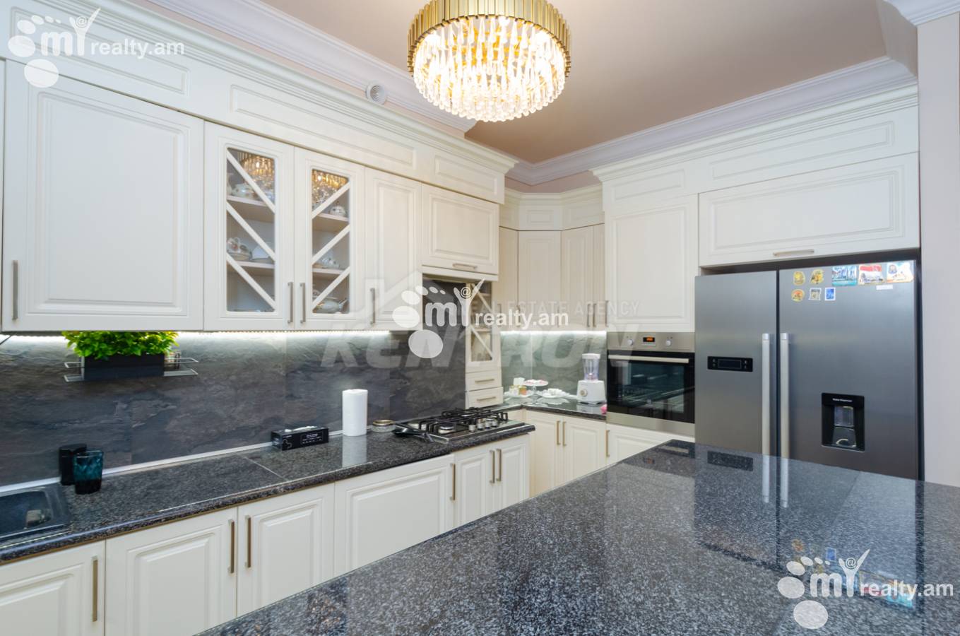 3 bedroom apartment for sale خیابان سِواک, کاناکِر – زیتون ایروان, 136094