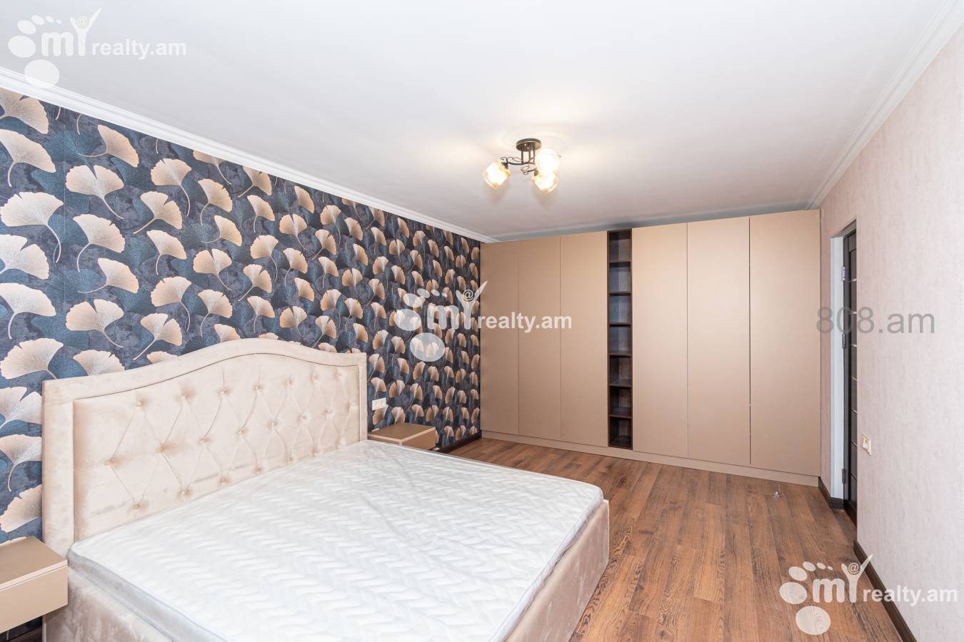 3 սենյականոց բնակարան  Թումանյան փող, Կենտրոն Երևան, 127849