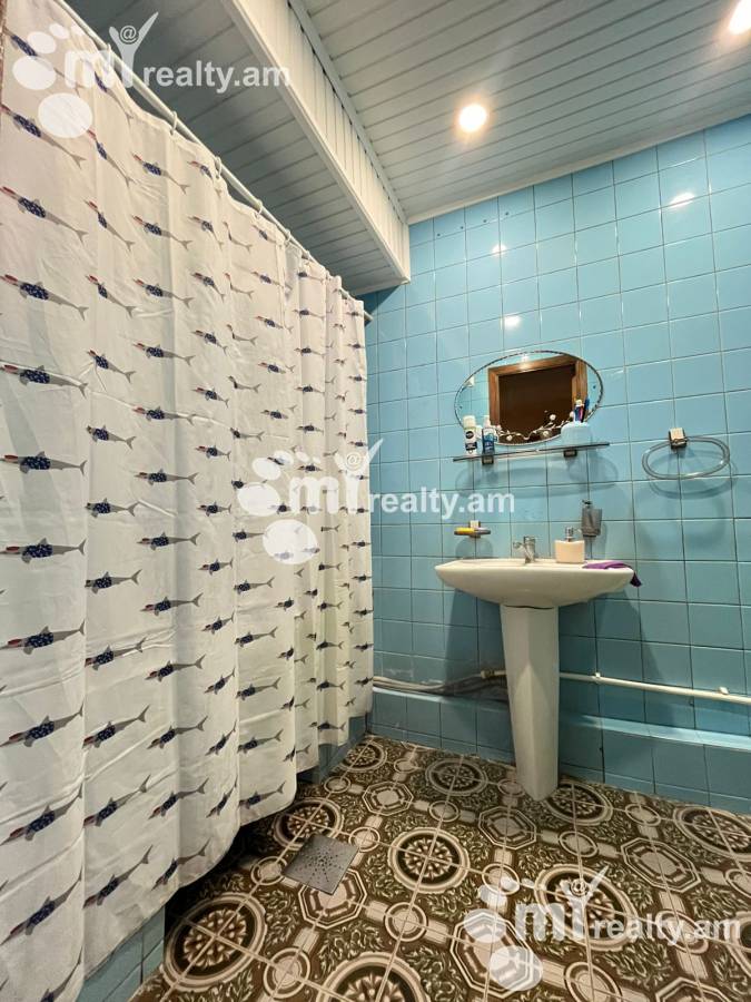 3 bedroom apartment for sale خیابان هاکوبیان, عربگیر ایروان, 156852