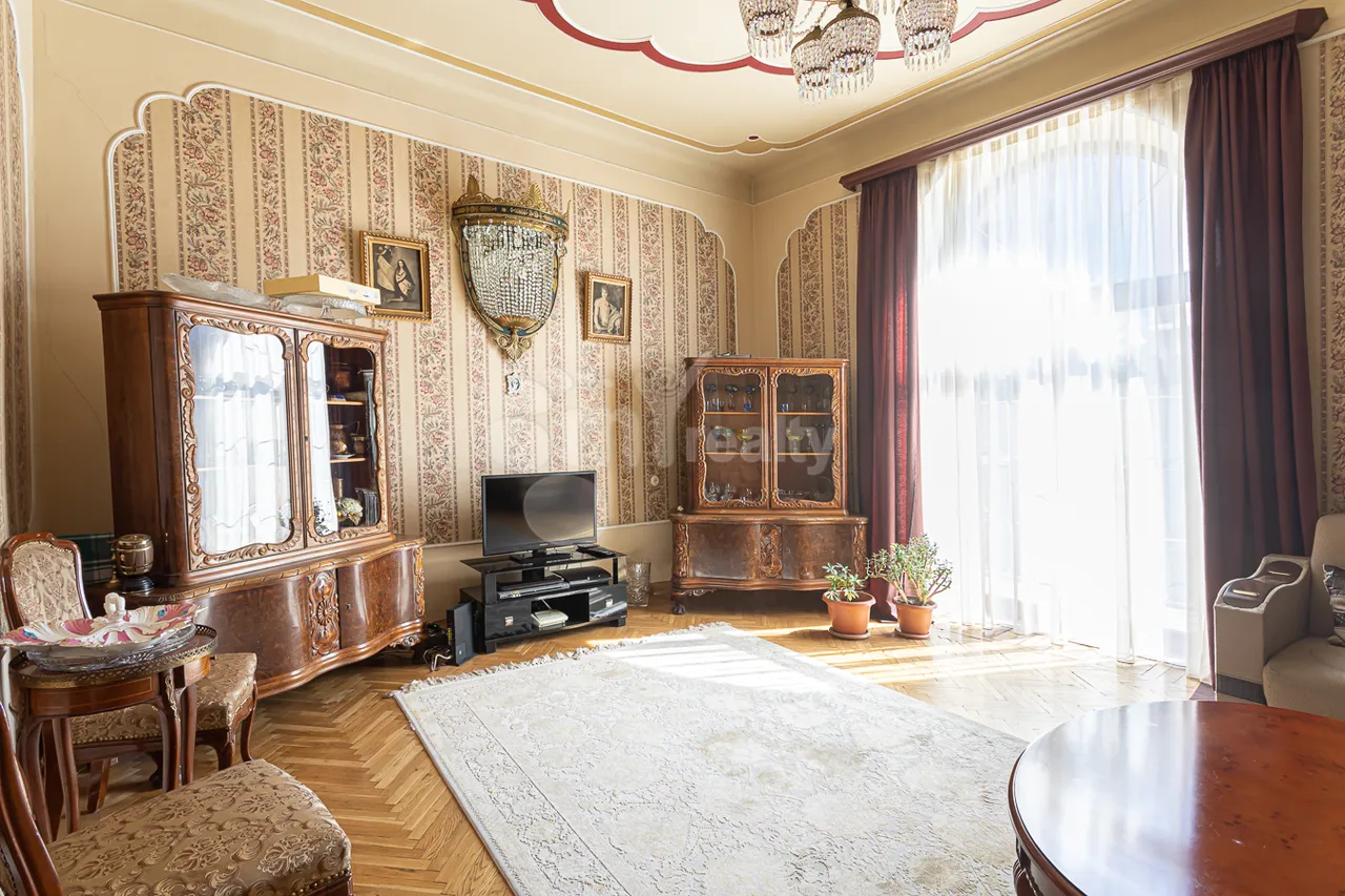 2 սենյականոց բնակարան վարձով Ամիրյան փող, Կենտրոն Երևան, 158872