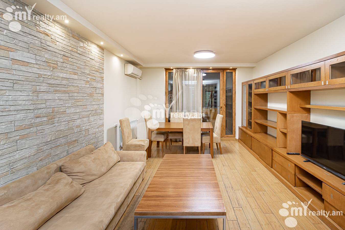 Снять 4 комнатную квартиру Московян ул, Центр Ереван, 155311