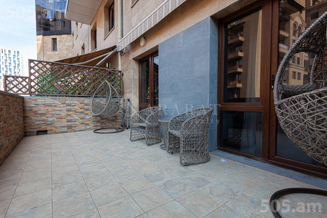 2 bedroom apartment for rent Buzand St, Center Yerevan, 152135