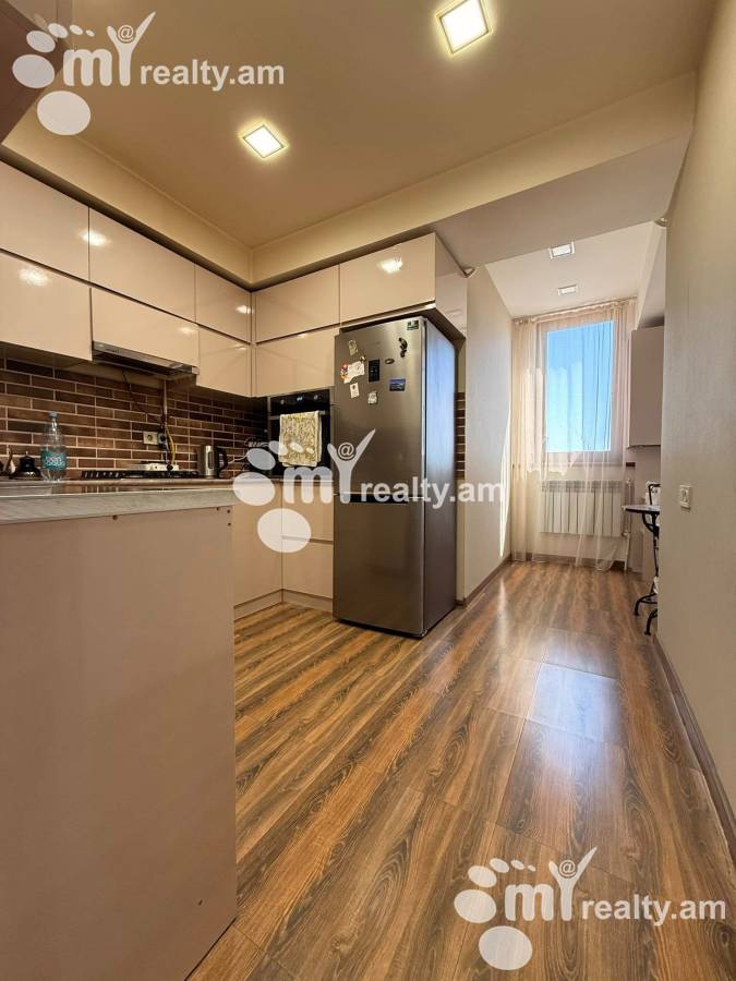 2 սենյականոց բնակարան  Համբարձումյան փող, Արաբկիր Երևան, 160516