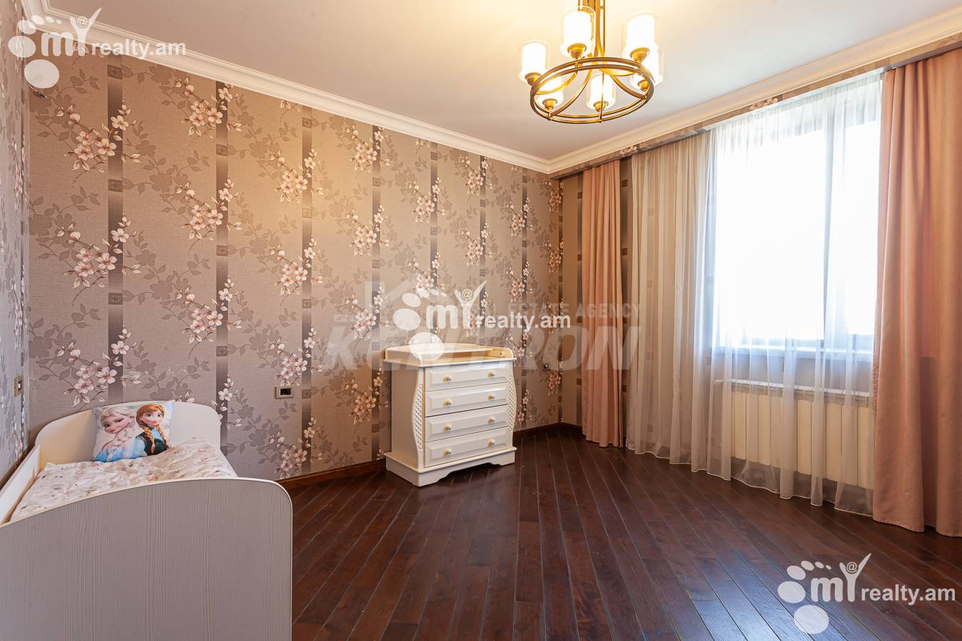3 bedroom apartment for sale Aram St, Center Yerevan, 156336