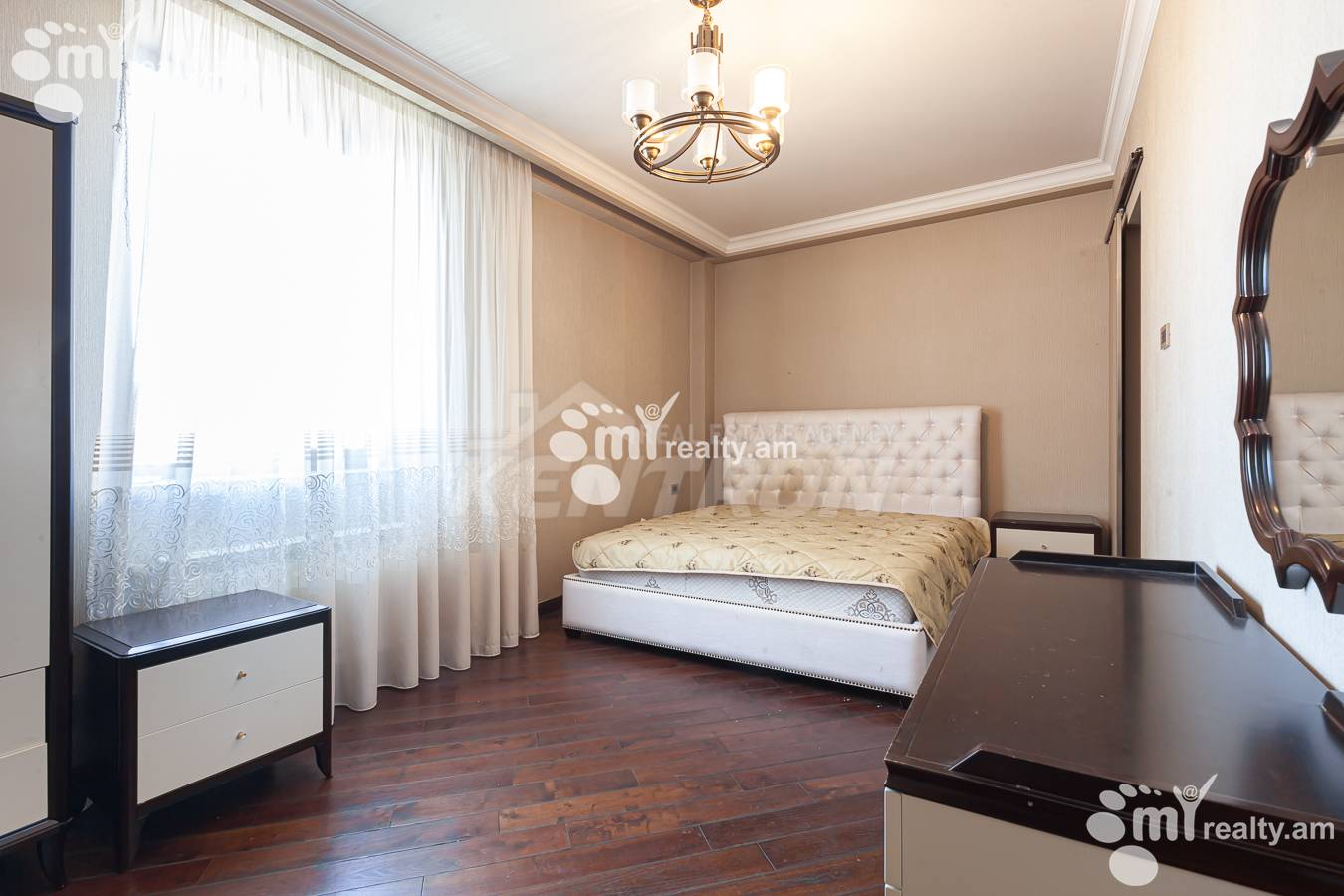 3 bedroom apartment for sale Aram St, Center Yerevan, 156336