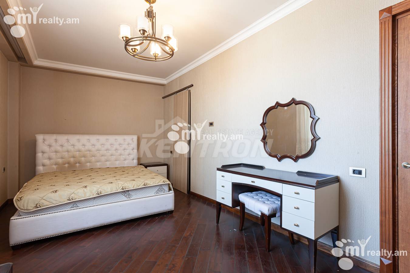 3 bedroom apartment for sale Aram St, Center Yerevan, 156336