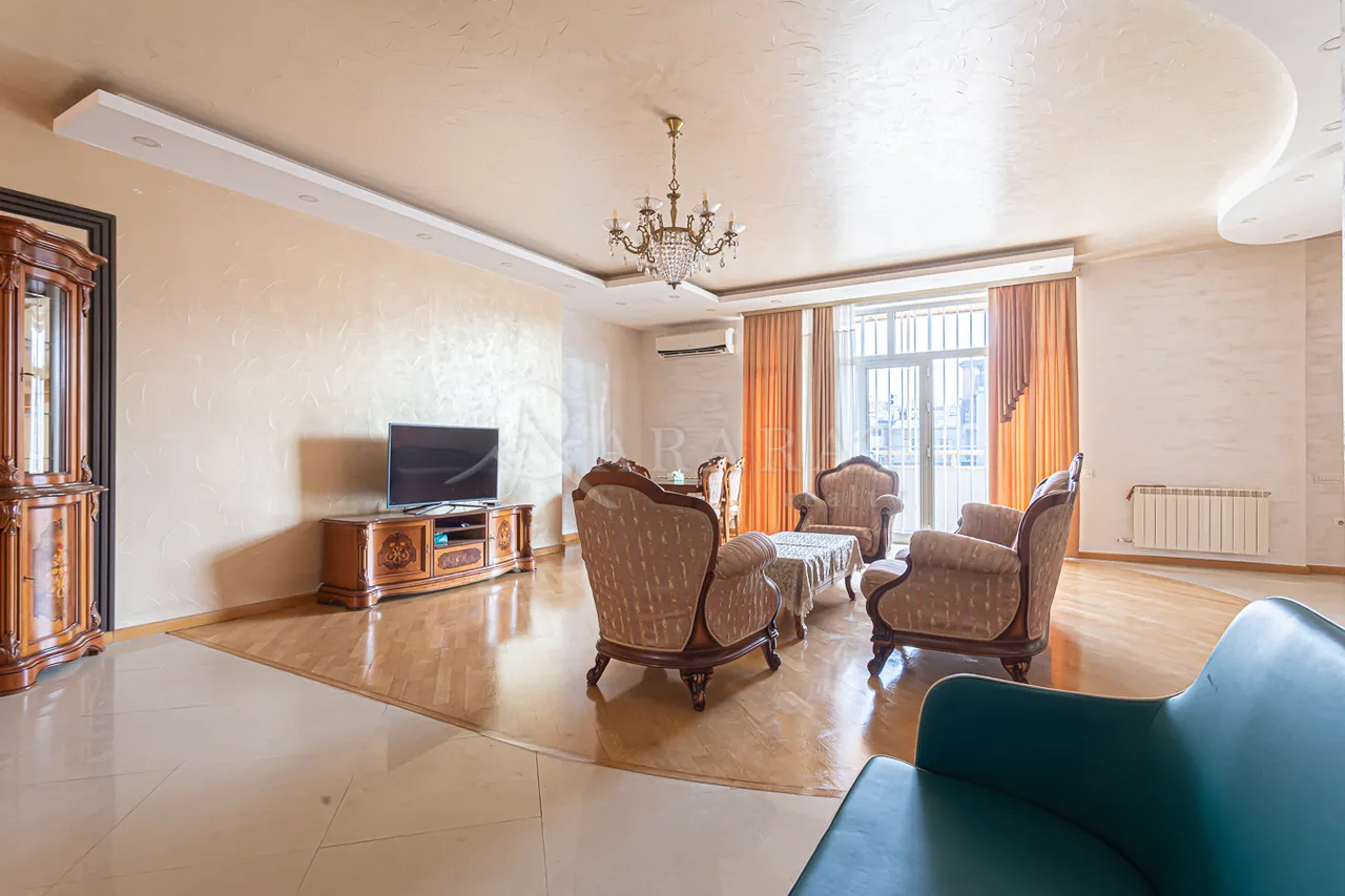 5 bedroom apartment for rent Spendiaryan St, Center Yerevan, 158572