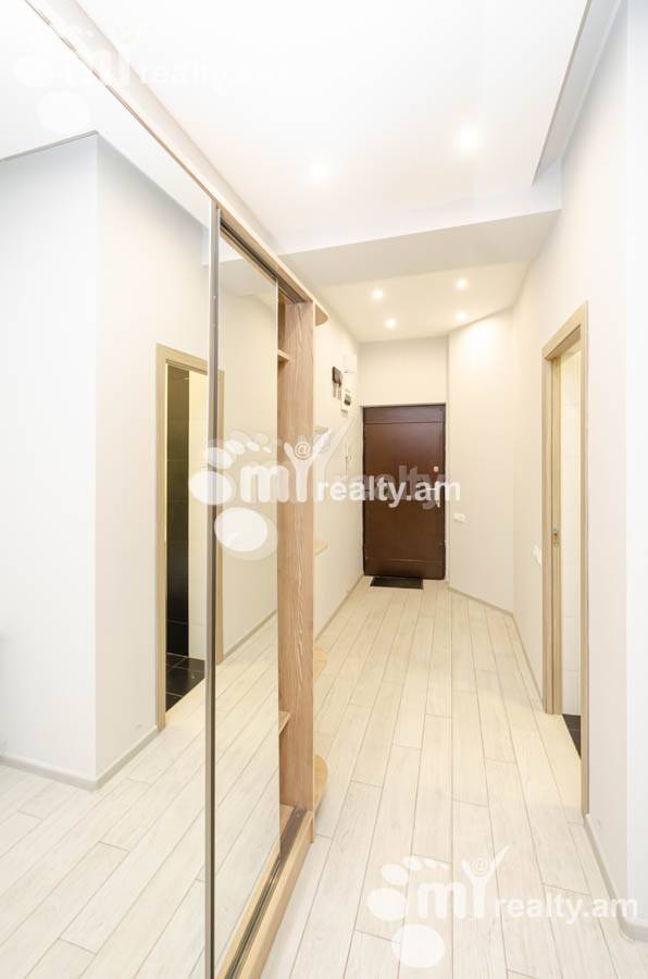 3 սենյականոց բնակարան  Ծիծեռնակաբերդի խճուղի, Կենտրոն Երևան, 139333