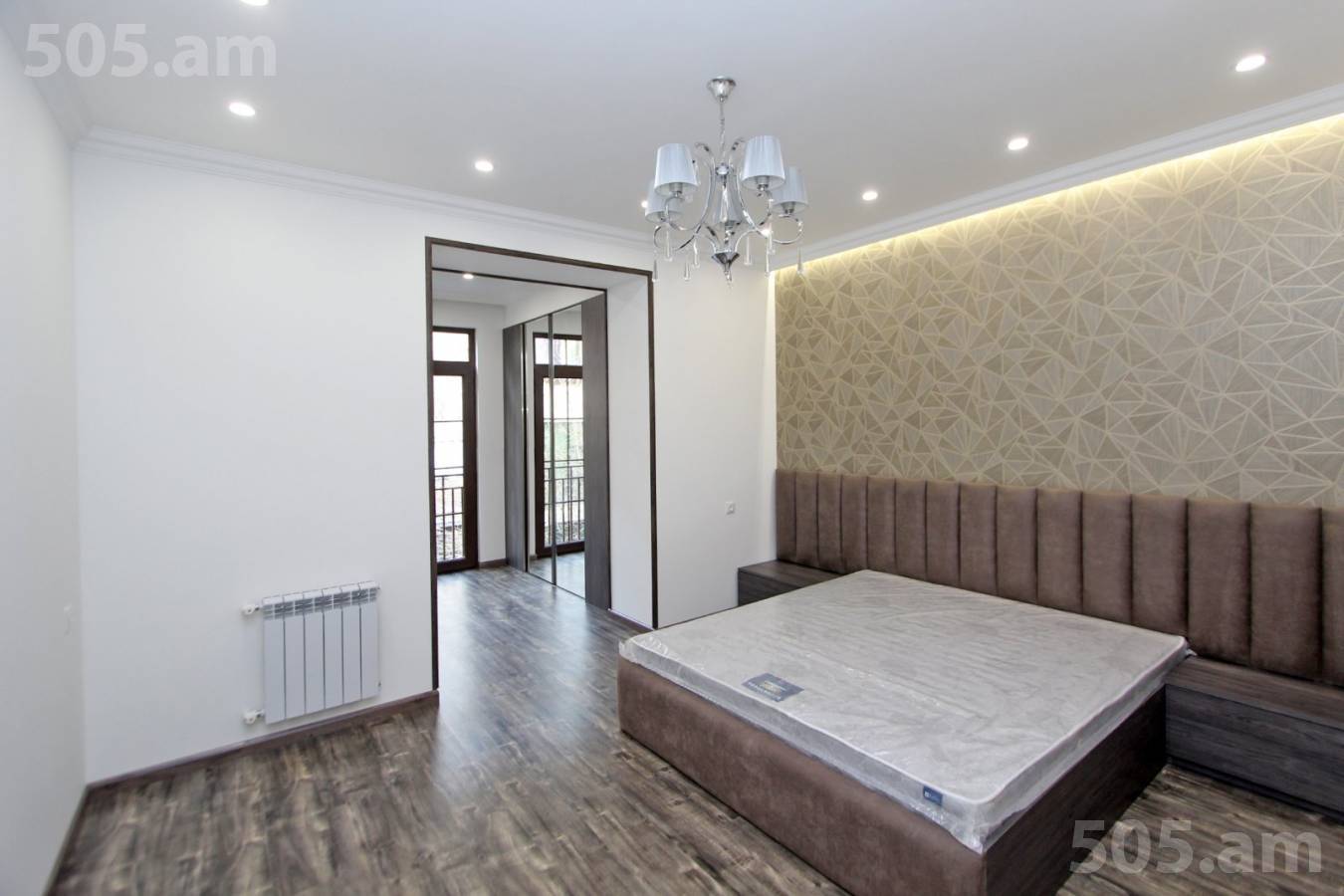 3 bedroom apartment for sale Saryan St, Center Yerevan, 149468