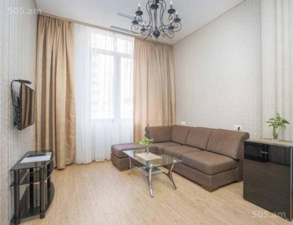 3-senyakanoc-bnakaran-vacharq-Yerevan-Center