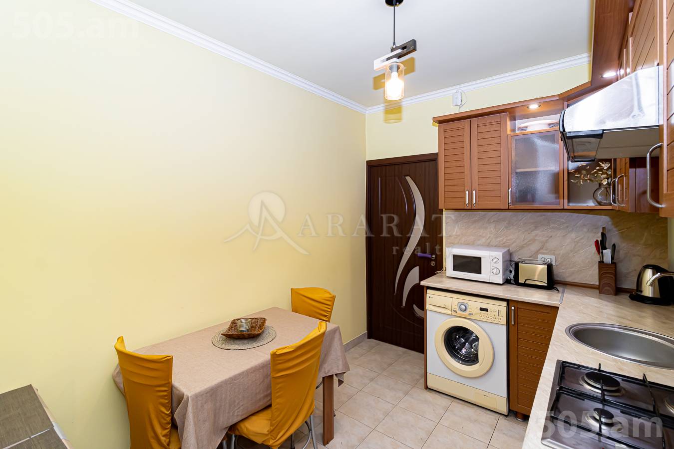 Купить 2 комнатную квартиру Е. Кочар ул, Центр Ереван, 154619