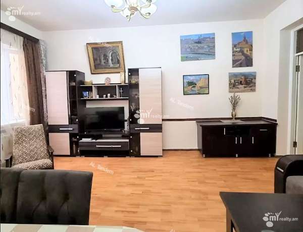 3-senyakanoc-bnakaran-vacharq-Yerevan-Center