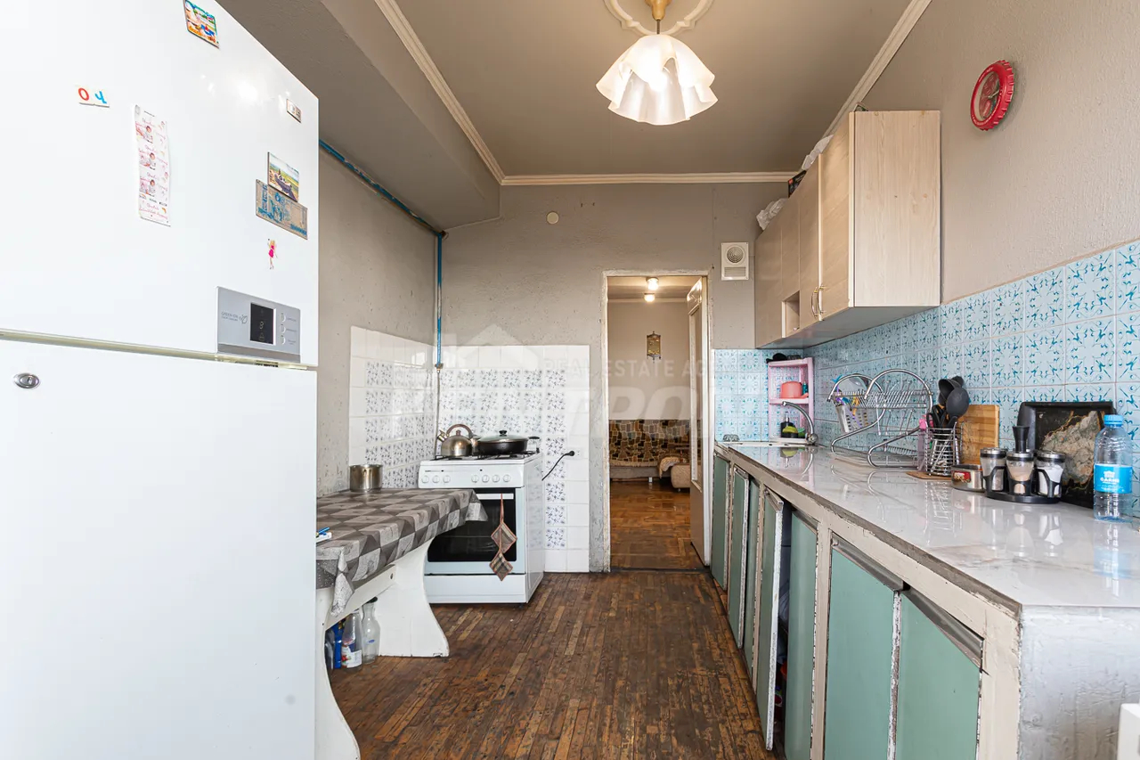 3 bedroom apartment for sale Adonts St, Arabkir Yerevan, 157905