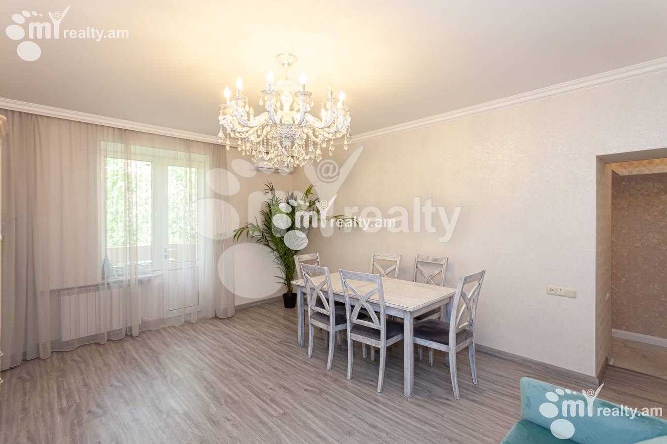 Снять 3 комнатную квартиру Туманян ул, Центр Ереван, 135138