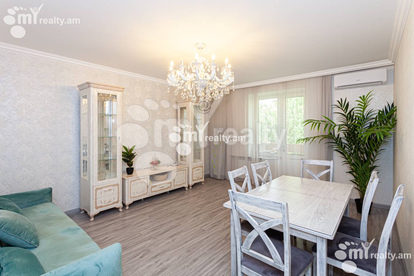 Снять 3 комнатную квартиру Туманян ул, Центр Ереван, 135138