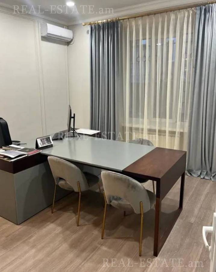 Купить 2 комнатную квартиру Хазар Парпеци ул, Центр Ереван, 131126